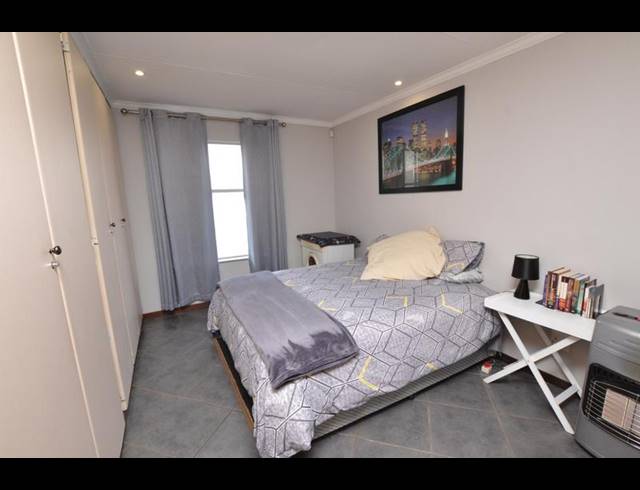 3 BEDROOM HOUSE FOR SALE IN HEUWELOORD